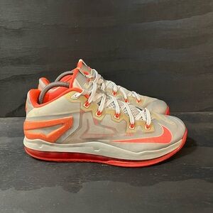 Nike LeBron 11 Low Laser Mens Size 10 Gray Crimson Basketball Shoes Sneakers